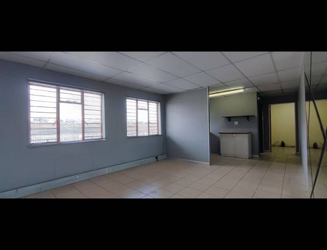 1,033M² WAREHOUSE TO LET IN SAMRAND BUSINESS PARK
